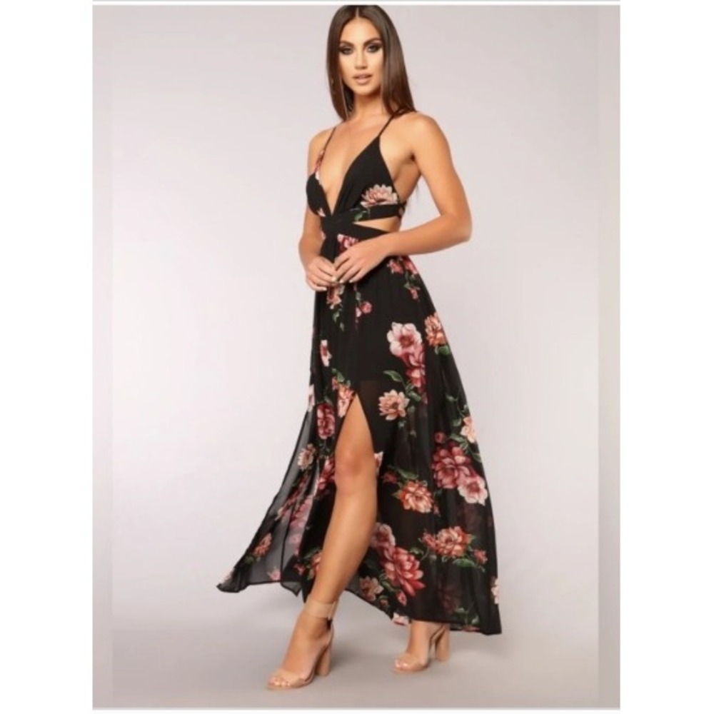 Fashion Nova Lanai Maxi Dress Black Floral Cutout V-Neck Open Back Size M Resort